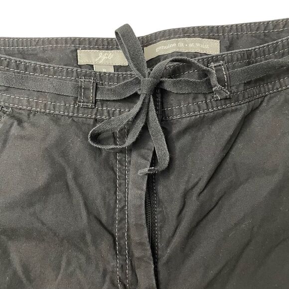 J.JILL Women’s Genuine Fit at Waist Bermuda Shorts Black w/ drawstring sz 8 - Picture 3 of 12